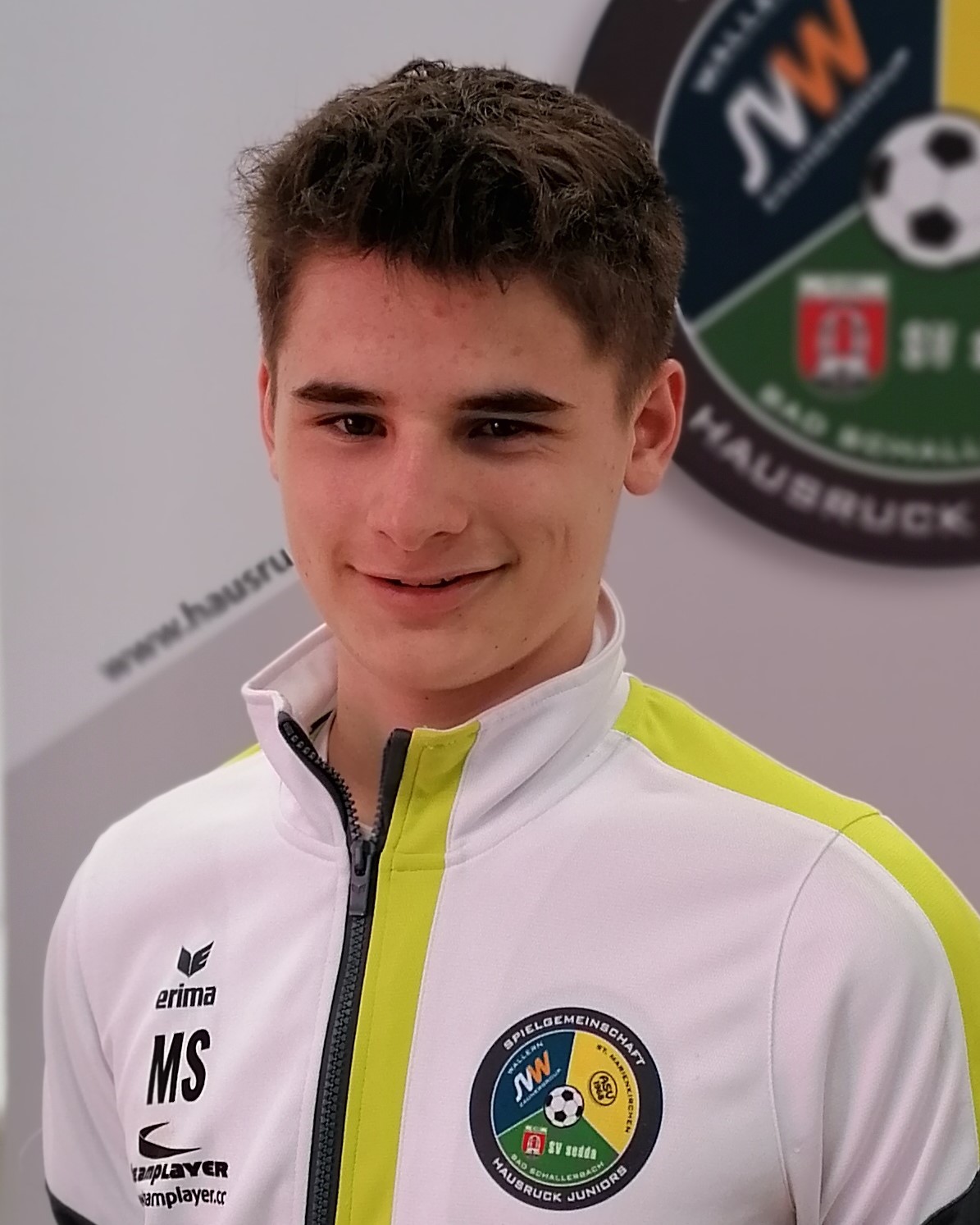 U17